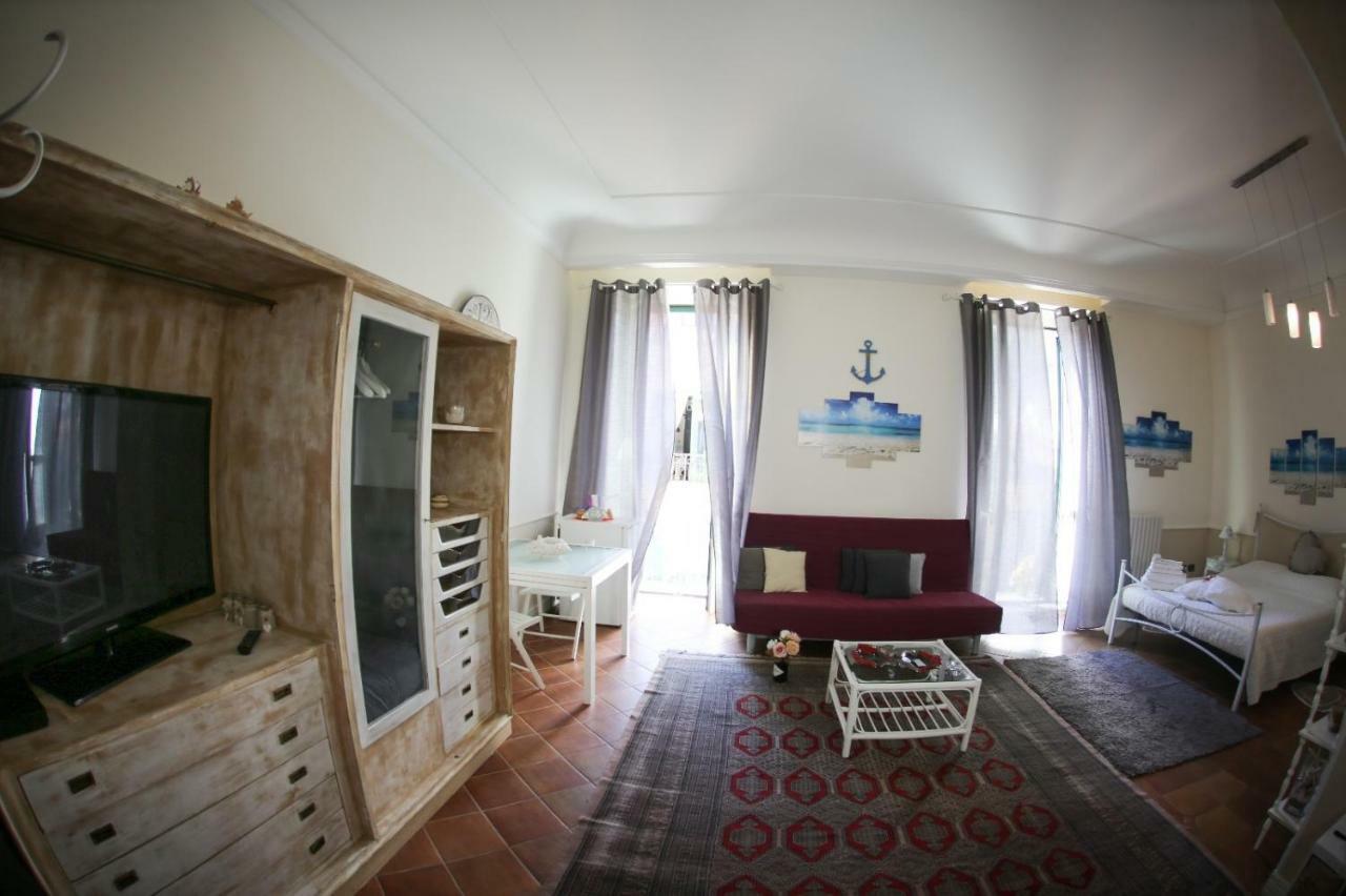 Bianca Suite B&B Салерно Экстерьер фото