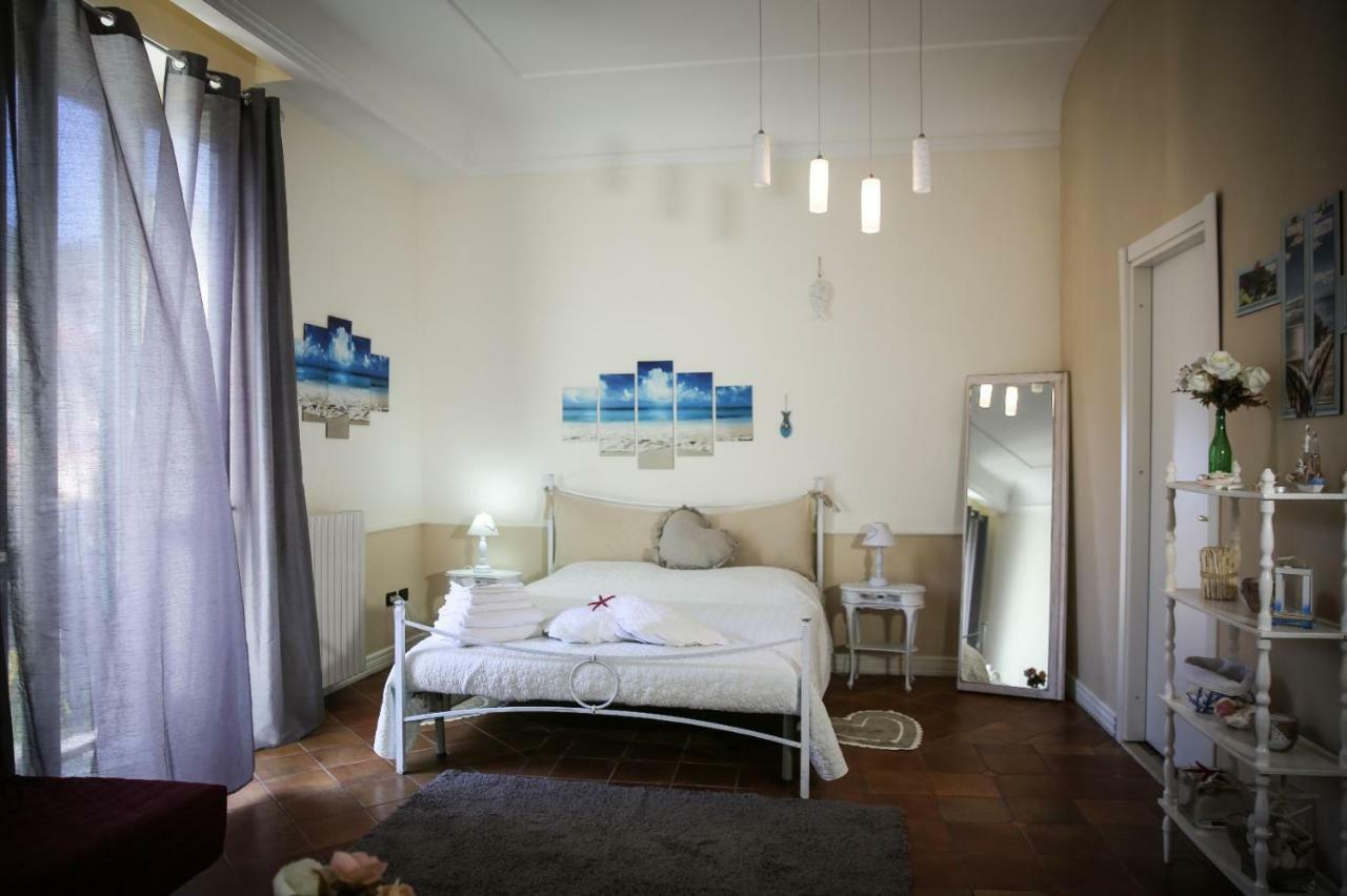 Bianca Suite B&B Салерно Экстерьер фото